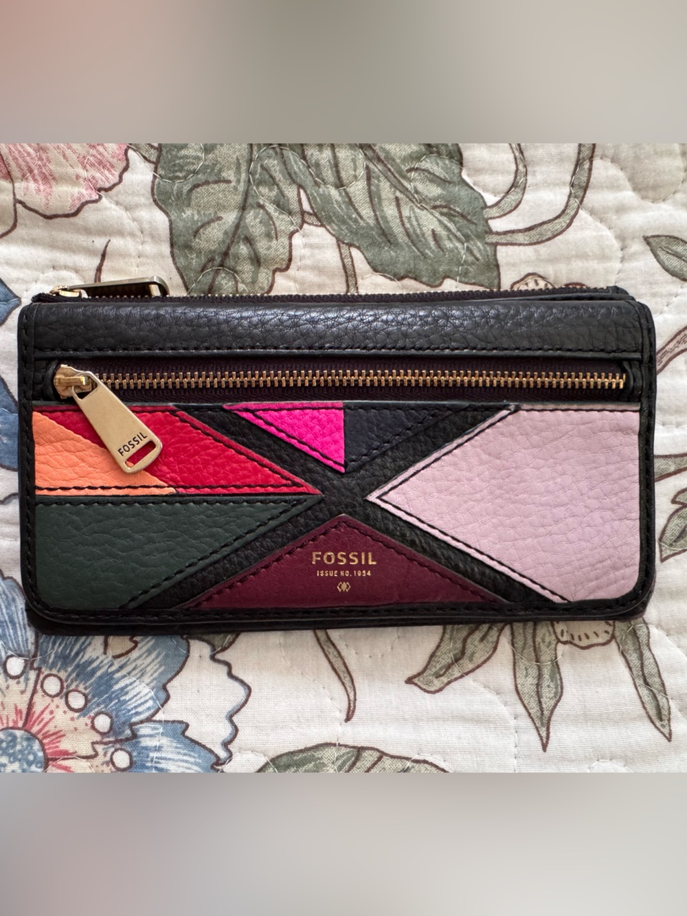 Fossil Black Multi-Color Geometric Leather Zip Wallet